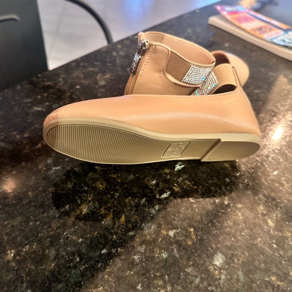 Little Girls Size 12 Tan BeBe Sandals Blinging Glam - Picture 2 of 7